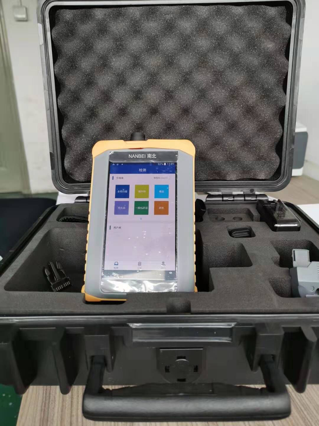 handheld raman spectrometer