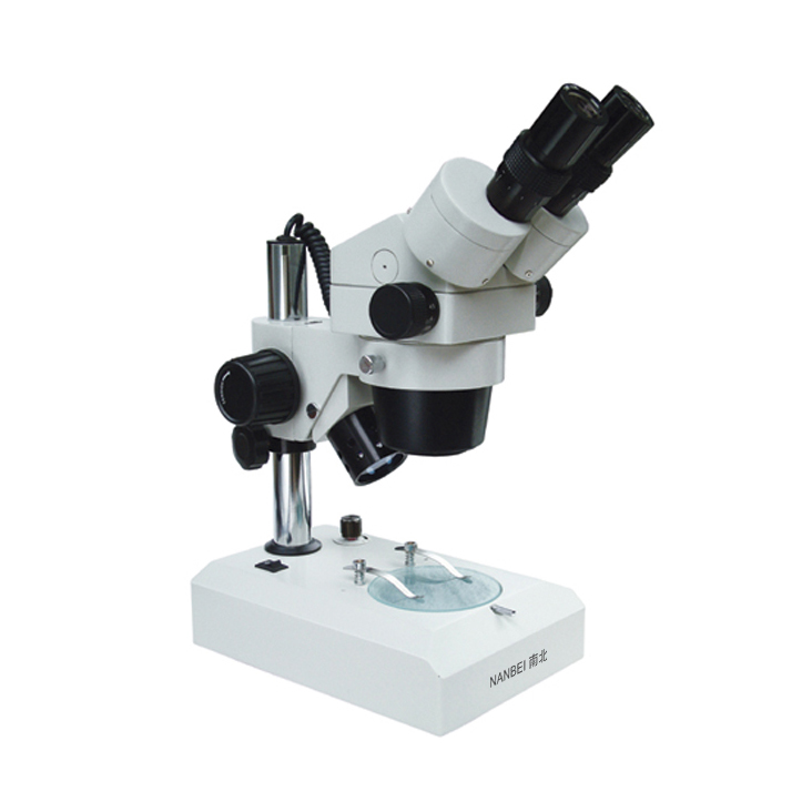 XT-400 Stereo Zoom Microscope