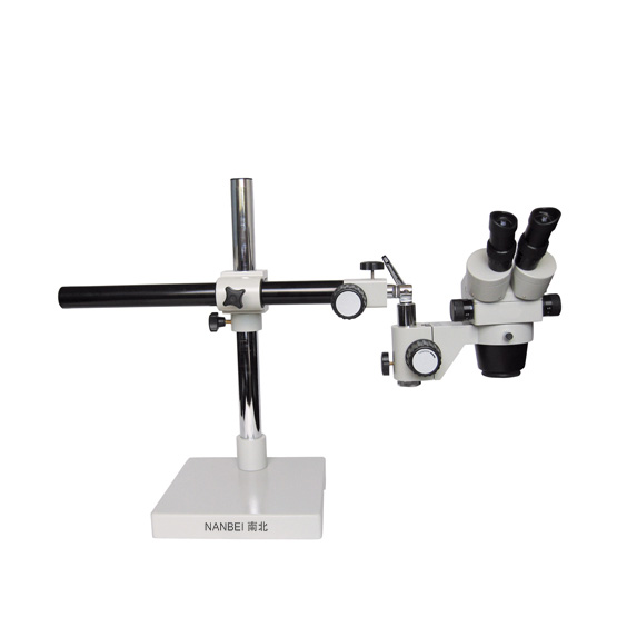 XTL-600 Stereo Zoom Microscope