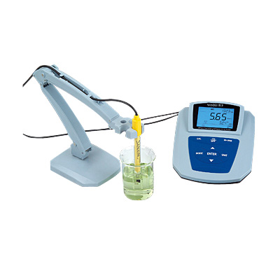 MP522 Precision pH/Conductivity Meter