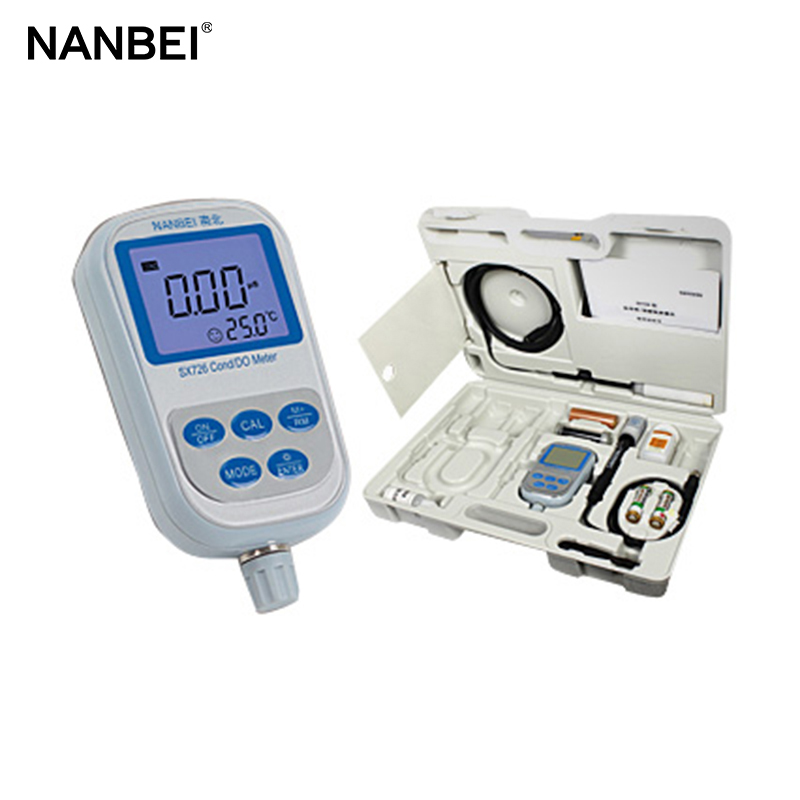 658134081f1ce.jpg SX726.jpg